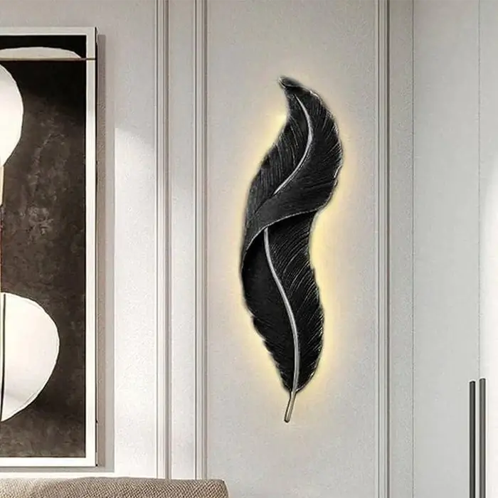 Feather Light Black
